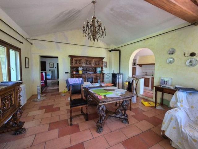 Appartamento in vendita di 150 m² in Via Casella