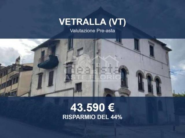 Appartamento in vendita di 150 m² in Via Cassia Botte, 166