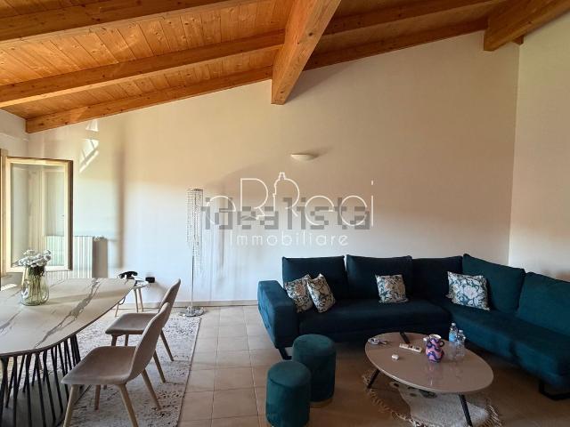 Appartamento in vendita di 150 m² in Via Cecil Grayson