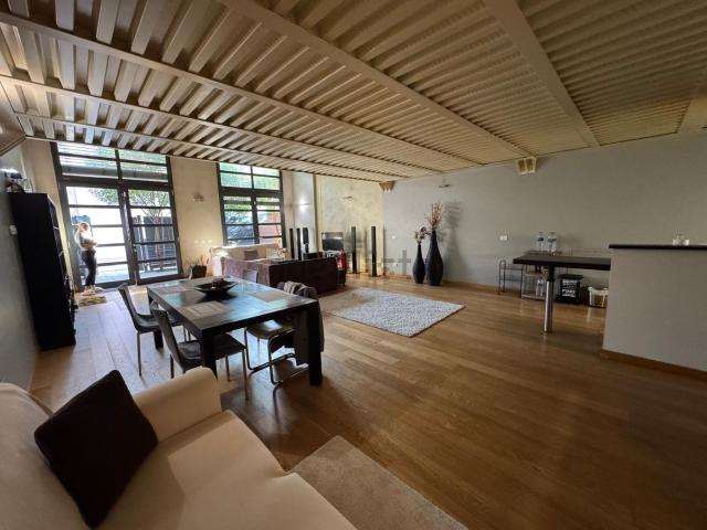 Appartamento in vendita di 150 m² in Via Cesare Ajraghi, 40