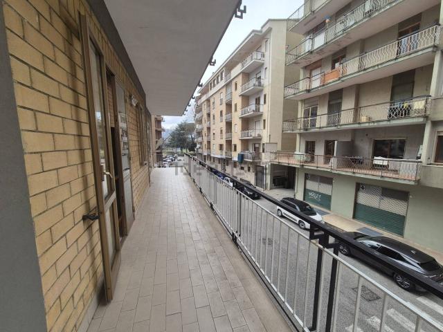 Appartamento in vendita di 150 m² in Via Cesare Uva