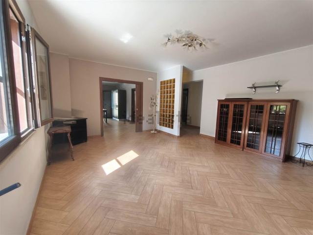 Appartamento in vendita di 150 m² in Via Ciccarello, 22
