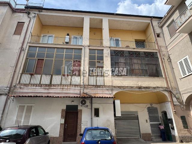 Appartamento in vendita di 150 m² in Via Antonio Tari, 54