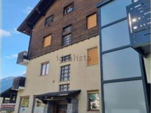 Appartamento in vendita di 150 m² in Via Aosta