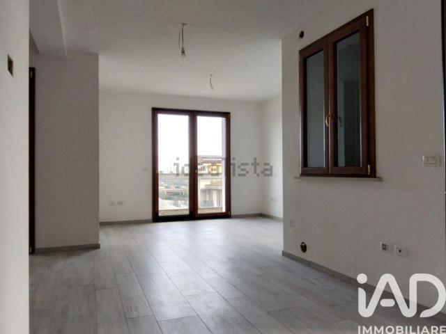 Appartamento in vendita di 150 m² in Via Achille Severini