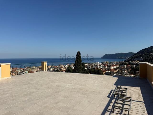 Appartamento in vendita di 150 m² in Via Adelasia, 93