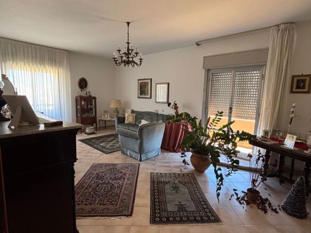 Appartamento in vendita di 150 m² in Via Alberto Mario, 56
