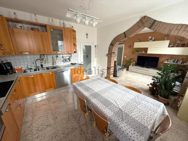 Appartamento in vendita di 150 m² in Via Barbariga, 956