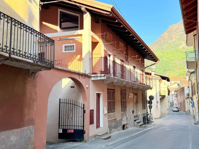 Appartamento in vendita di 150 m² in Via Barella, 8