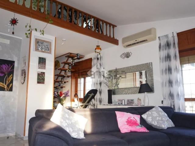 Appartamento in vendita di 150 m² in Via Belvedere, 111