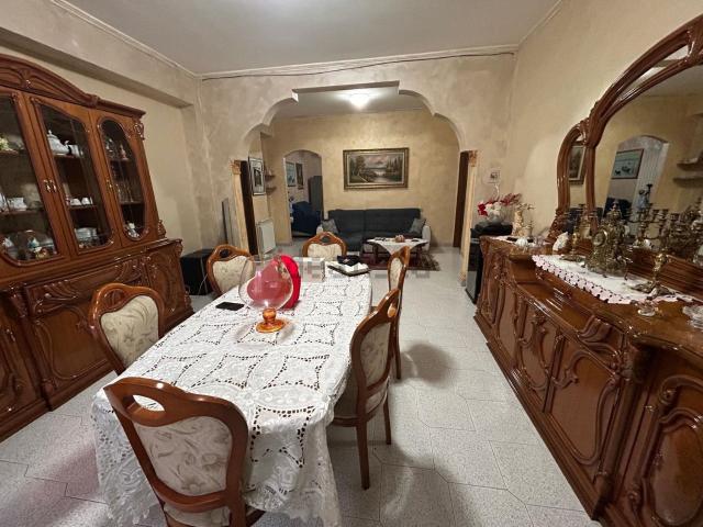 Appartamento in vendita di 150 m² in Via G. Amendola, 7