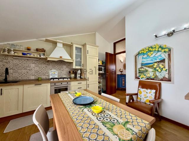 Appartamento in vendita di 150 m² in Via G. Garibaldi, 48