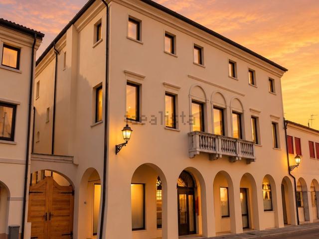 Appartamento in vendita di 150 m² in Via Garibaldi, 75