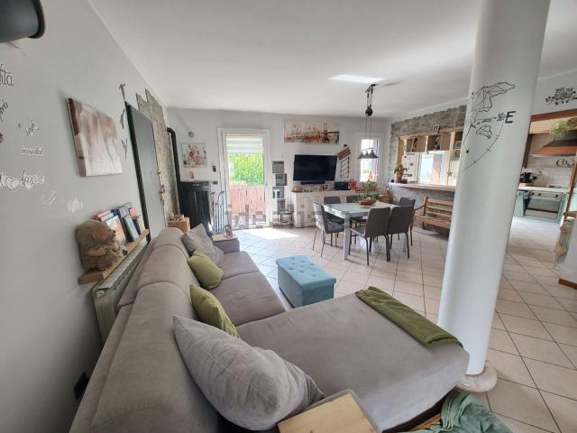 Appartamento in vendita di 150 m² in Via Generale Giuseppe Treboldi