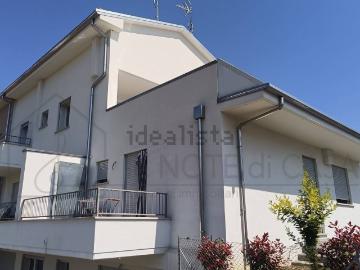 Appartamento in vendita di 150 m² in Via Giuseppe Ungaretti