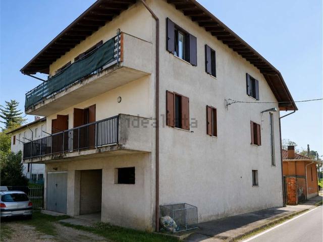 Appartamento in vendita di 150 m² in Via Giacomo Leopardi, 8