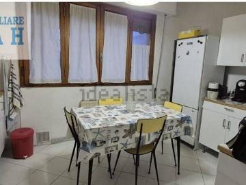 Appartamento in vendita di 150 m² in Via Giacomo Leopardi, 120
