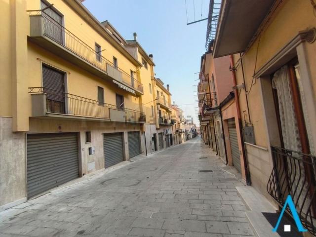Appartamento in vendita di 150 m² in Via Giovanni Bovio, 29