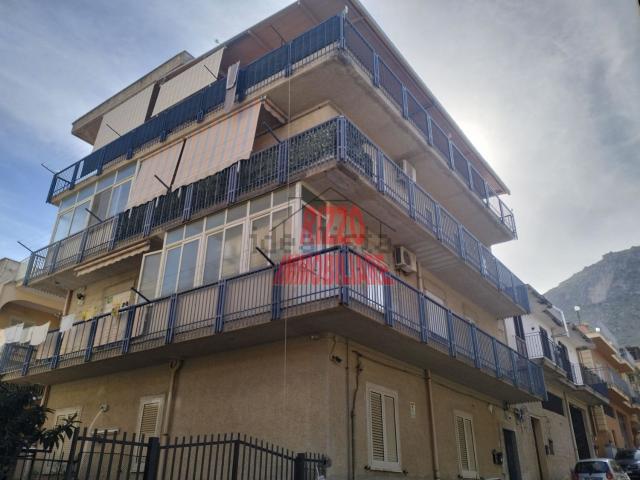 Appartamento in vendita di 150 m² in Via Giovanni Gentile