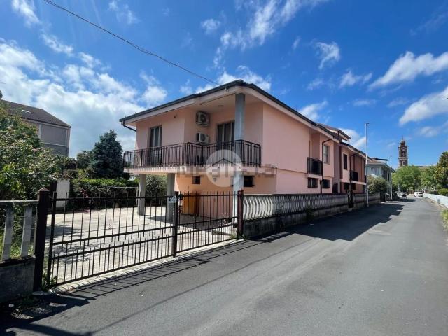 Appartamento in vendita di 150 m² in Via Giovanni Gianotti, 9