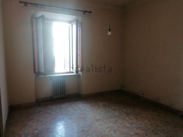 Appartamento in vendita di 150 m² in Via Giovanni Pascoli, 3