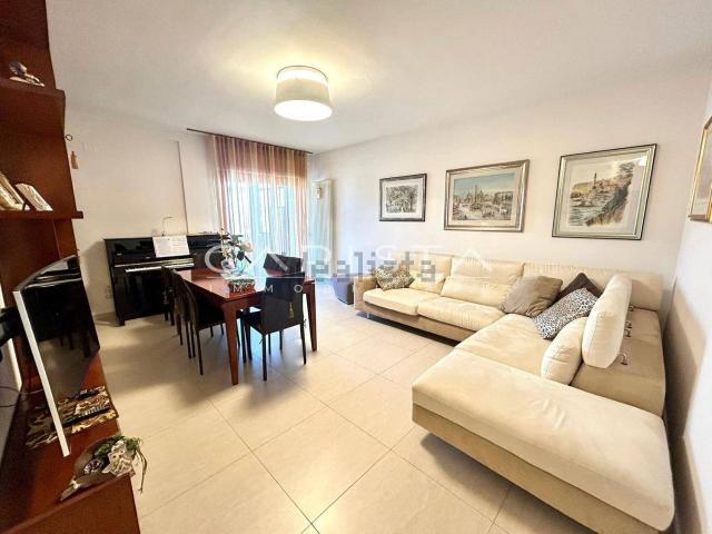 Appartamento in vendita di 150 m² in Via Grilli T. Rosario