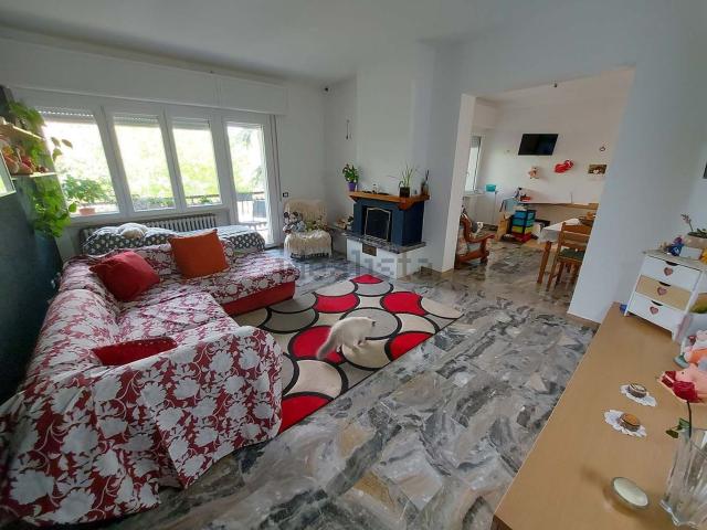 Appartamento in vendita di 150 m² in Via Guglielmo Marconi