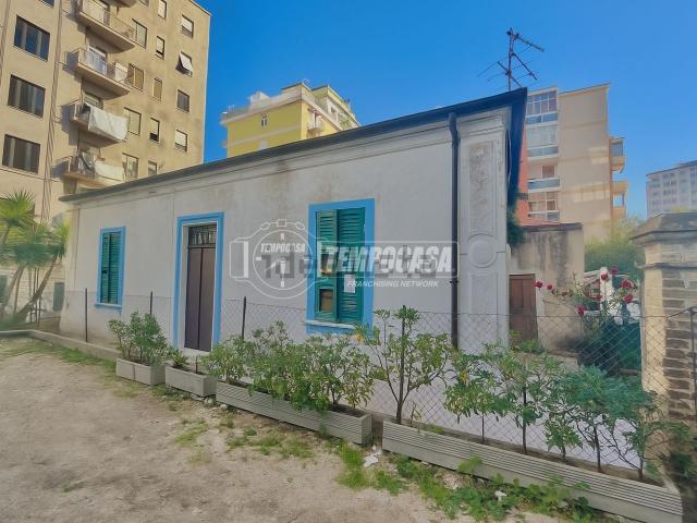 Appartamento in vendita di 150 m² in Via Don Bosco