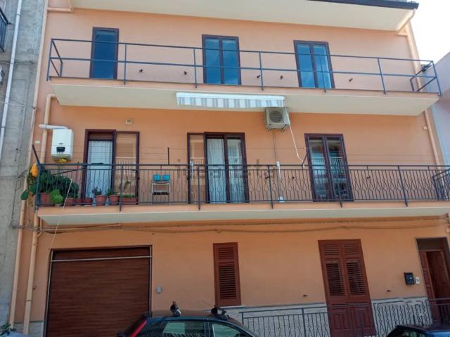 Appartamento in vendita di 150 m² in Via Don Luigi Sturzo