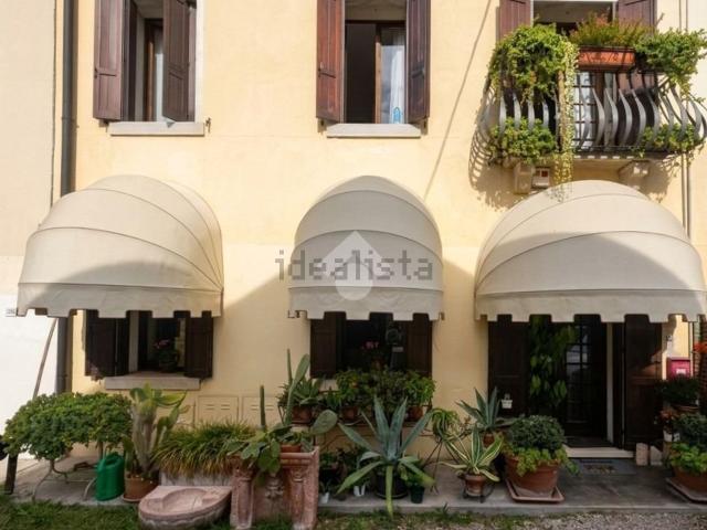 Appartamento in vendita di 150 m² in Via Dante Alighieri, 1