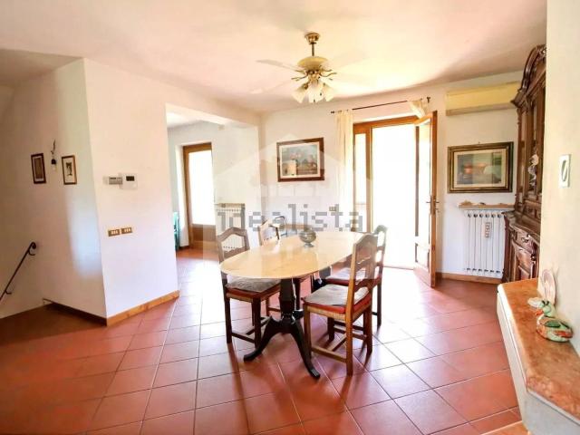 Appartamento in vendita di 150 m² in Via del Burlamacco, 67