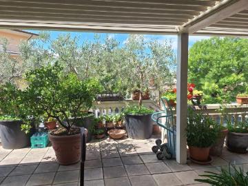 Appartamento in vendita di 150 m² in Via del Centenario