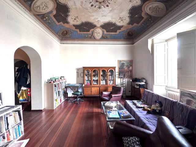 Appartamento in vendita di 150 m² in Via del Serraglio