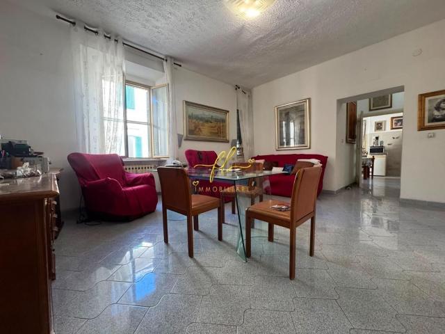 Appartamento in vendita di 150 m² in Via dell&apos  Eremo