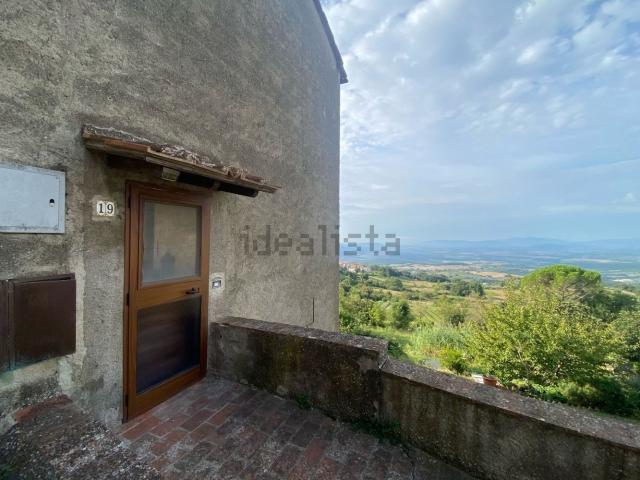 Appartamento in vendita di 150 m² in Via della Fonte