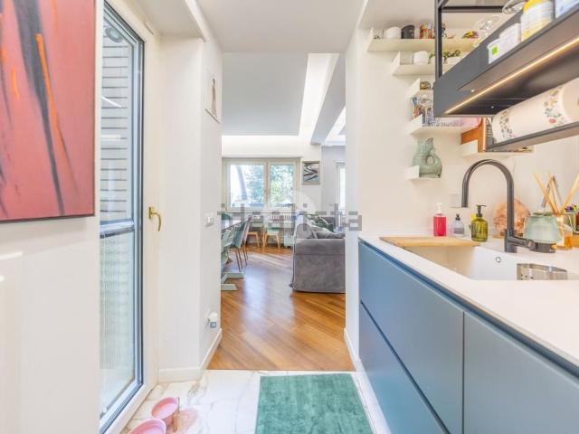 Appartamento in vendita di 150 m² in Via della Mendola, 73