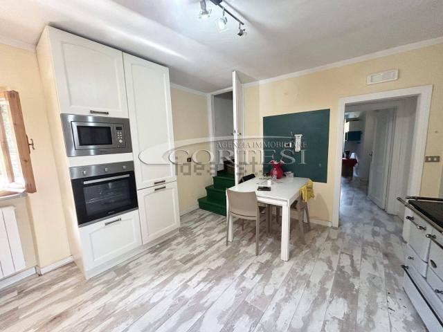 Appartamento in vendita di 150 m² in Via della Reggenza, 1