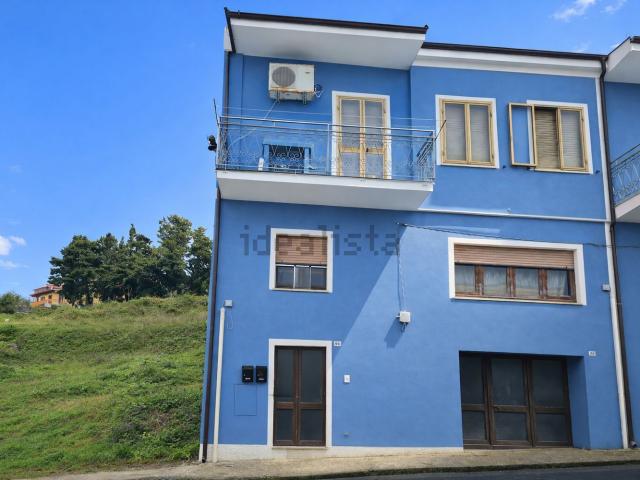 Appartamento in vendita di 150 m² in Via delle Ciliegie