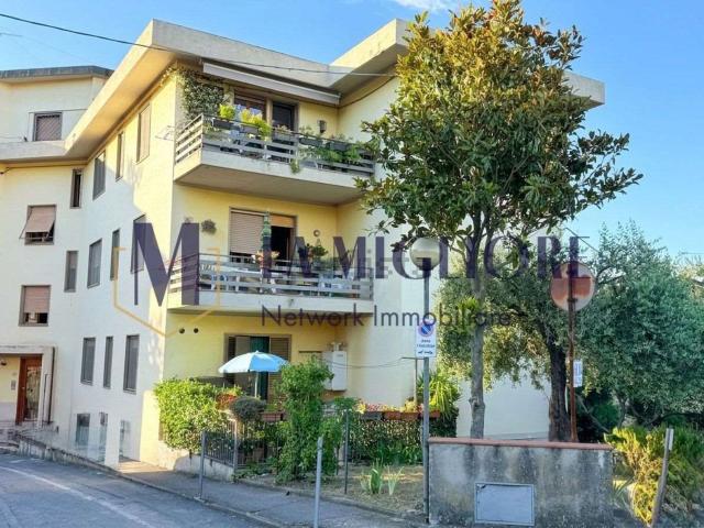 Appartamento in vendita di 150 m² in Via delle Poggiole, 76