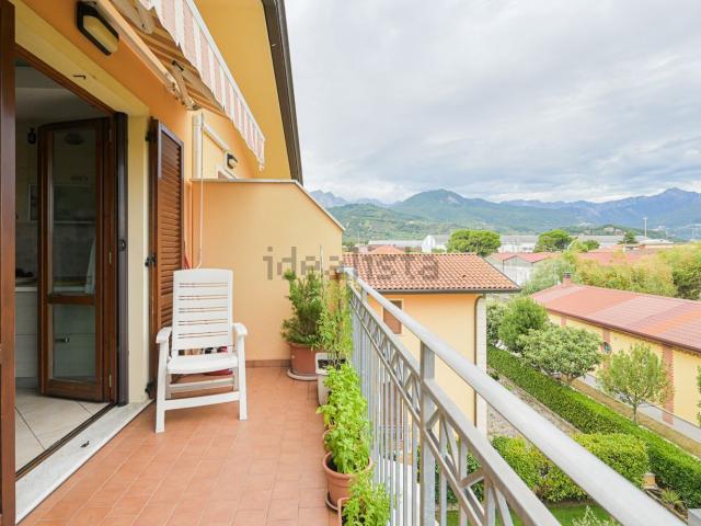 Appartamento in vendita di 150 m² in Via delle Tortore, 1