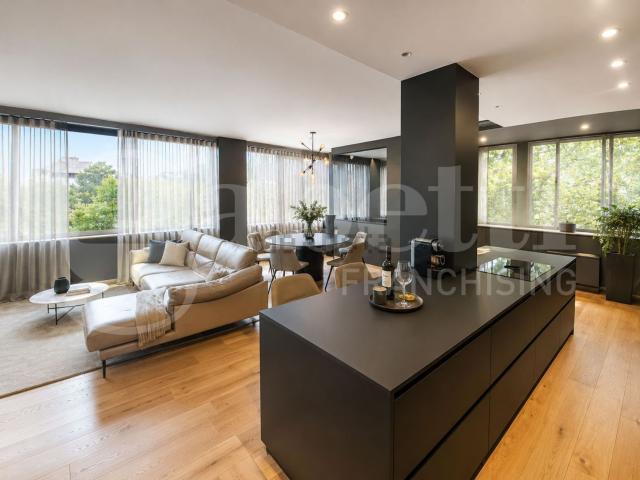 Appartamento in vendita di 150 m² in Via Due Portoni