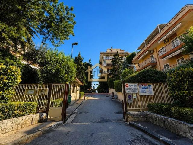 Appartamento in vendita di 150 m² in Via Emilio Scaglione