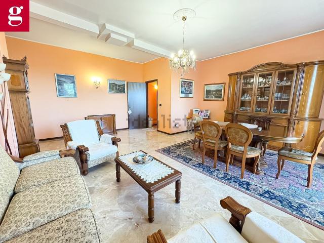 Appartamento in vendita di 150 m² in Via Enzo Balzarotti, 10