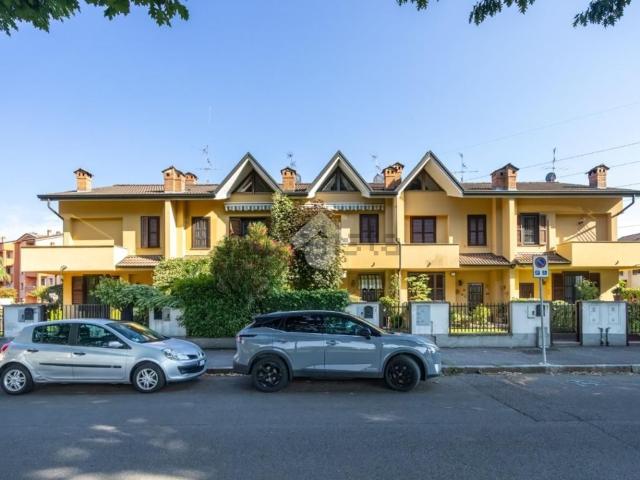 Appartamento in vendita di 150 m² in Via Enrico Mattei, 81