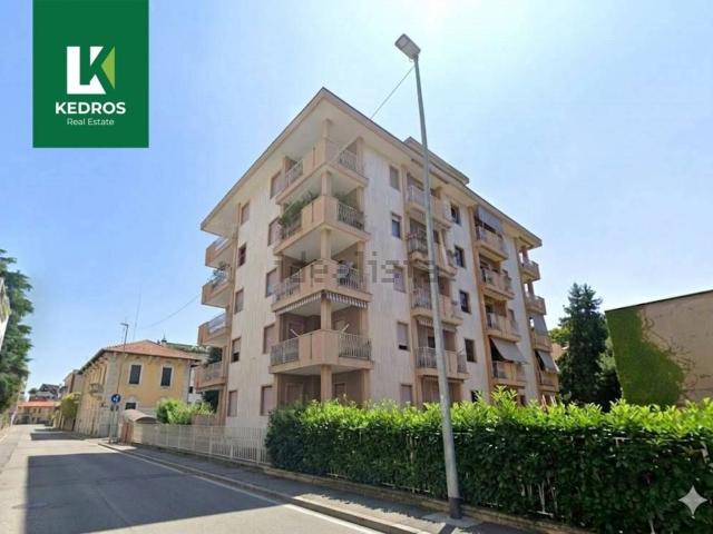 Appartamento in vendita di 150 m² in Via Errico Petrella, 3