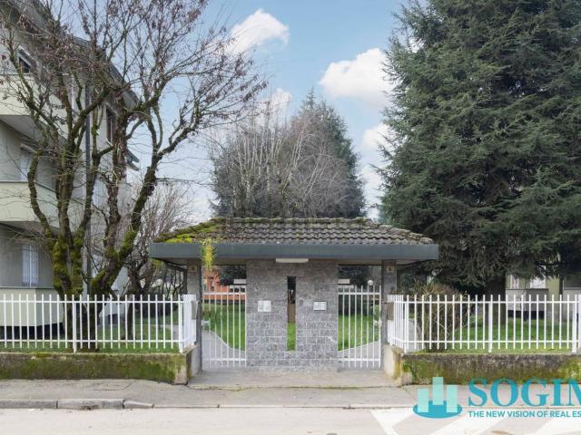 Appartamento in vendita di 150 m² in Via F. Turati, 6
