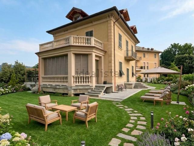 Appartamento in vendita di 150 m² in Via Fontane Costa Favareto, 4
