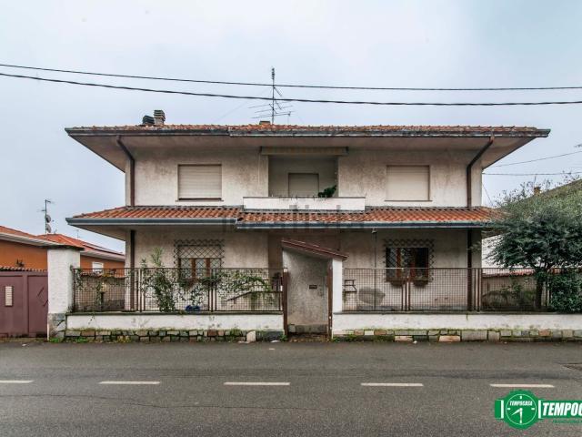 Appartamento in vendita di 150 m² in Via Filippo Corridoni, 12