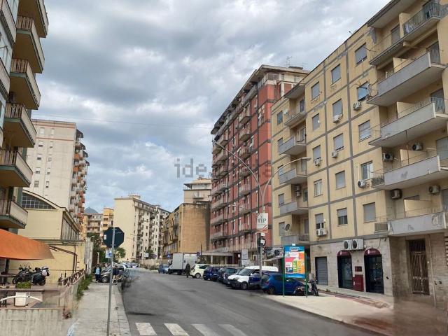 Appartamento in vendita di 150 m² in Via Filippo Marini