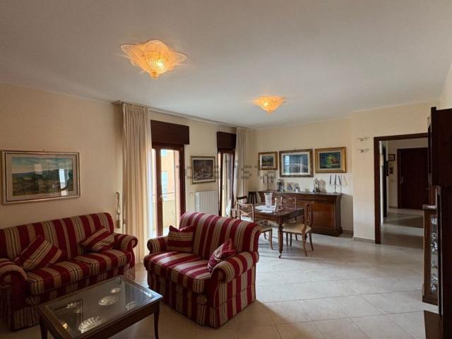 Appartamento in vendita di 150 m² in Via Francesco Massara